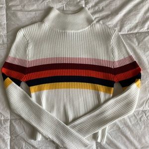 White striped turtle neck